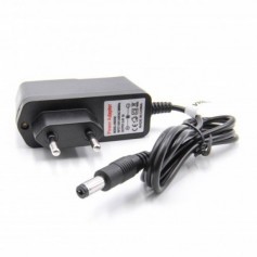 Polnilnik za baterije kolesarskih svetilk 8.4V, 1A