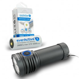 Set ročne LED svetilke everActive FL-3300R Luminator in Li-ion baterije everActive 26650 3,7V 5200mAh z mikro USB priključkom.